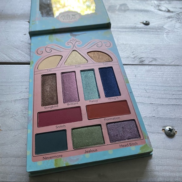 Pretty Vulgar Pretty Birdie eyeshadow palette BRAND NEW - Picture 3 of 3
